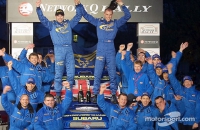 Subaru Impreza Burns Reid World  rally GB 2001 Celebrating