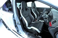 Subaru WRX STI S208 кресла Recaro