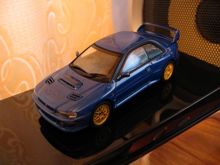 58601 AutoArt Subaru Impreza 22B