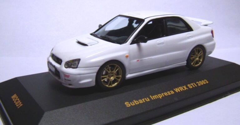 IXO MOC031 SUBARU Impreza WRX STI White 2003