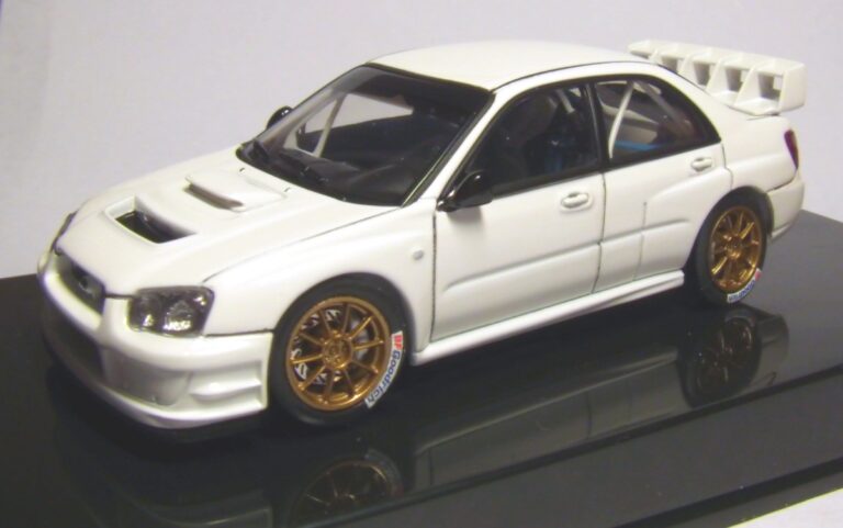 AutoArt 60392 Subaru Impreza WRC 2003 PLAIN BODY VERSION